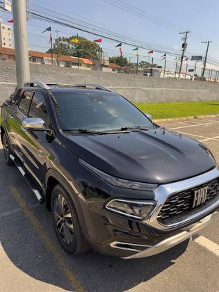 FIAT TORO 2.0 16V TURBO DIESEL RANCH 4WD AT9 FIAT TORO 2.0 16V TURBO DIESEL RANCH 4WD AT9